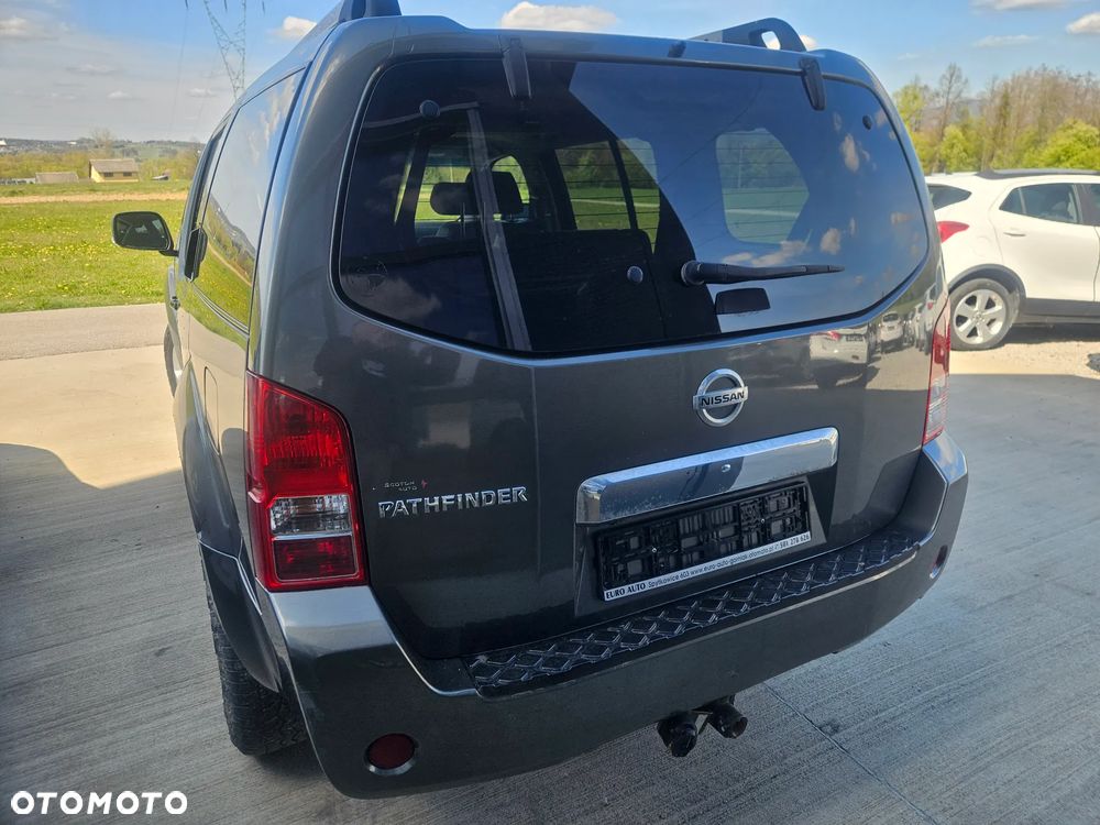 Nissan Pathfinder 2.5 DCi Platinum - 11