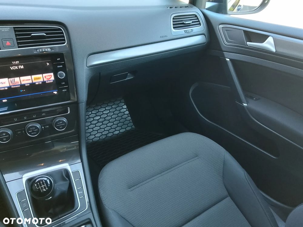 Volkswagen Golf 1.5 TSI BMT Comfortline - 33