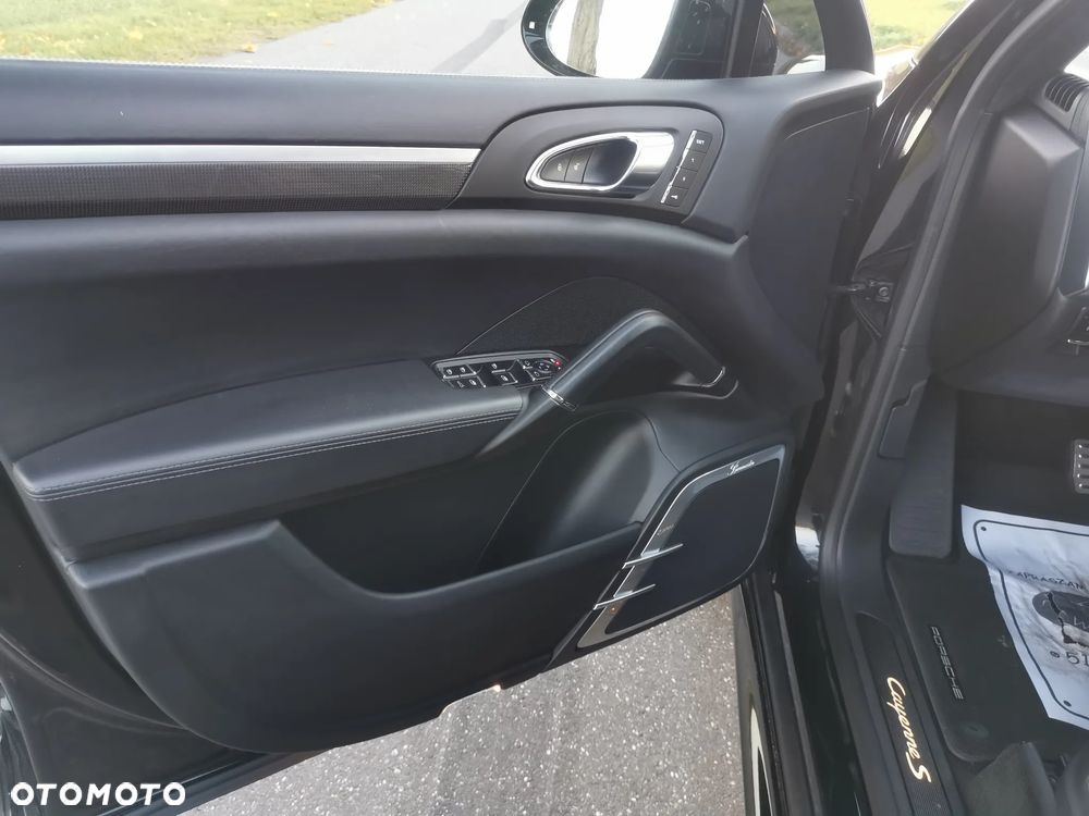 Porsche Cayenne S Diesel - 9