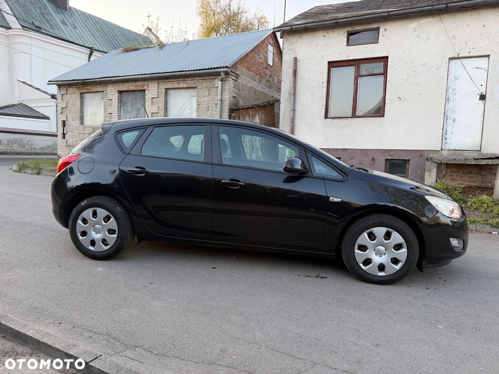 Opel Astra 1.4 EcoFLEX Innovation - 4
