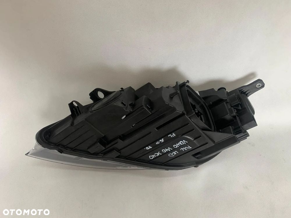Volvo V40 XC40 Reflektor prawy Lampa prawa v 40 xc 40 16r FL Lift Fullled - 3