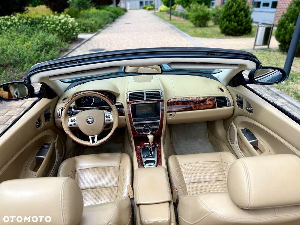 Jaguar XK - 33