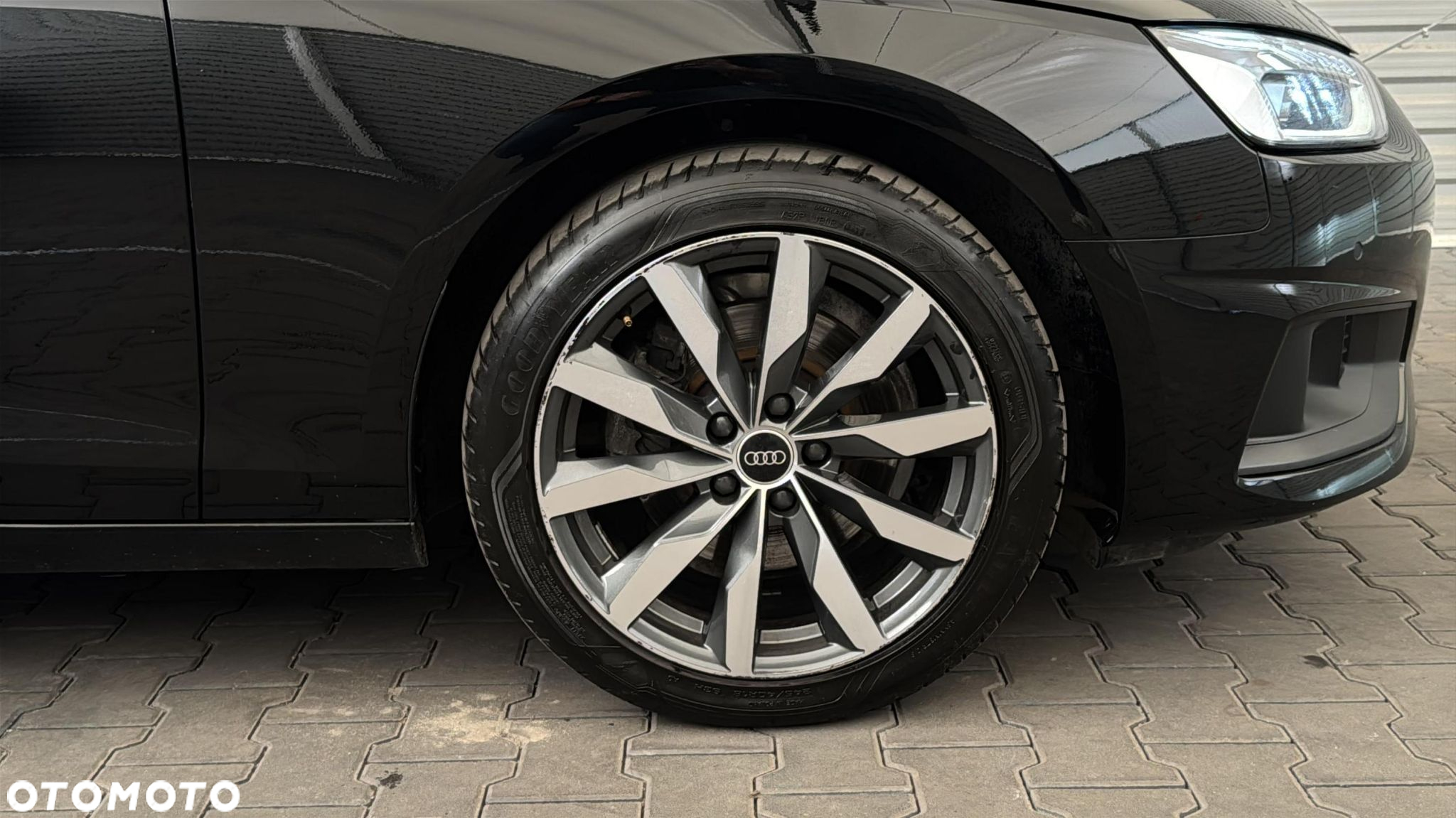 Audi A4 ver-35-tfsi-mhev-s-tronic - 15