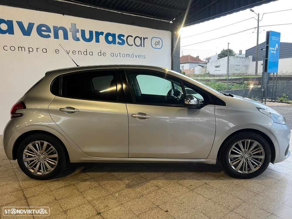 Peugeot 208 1.2 PureTech Style - 6