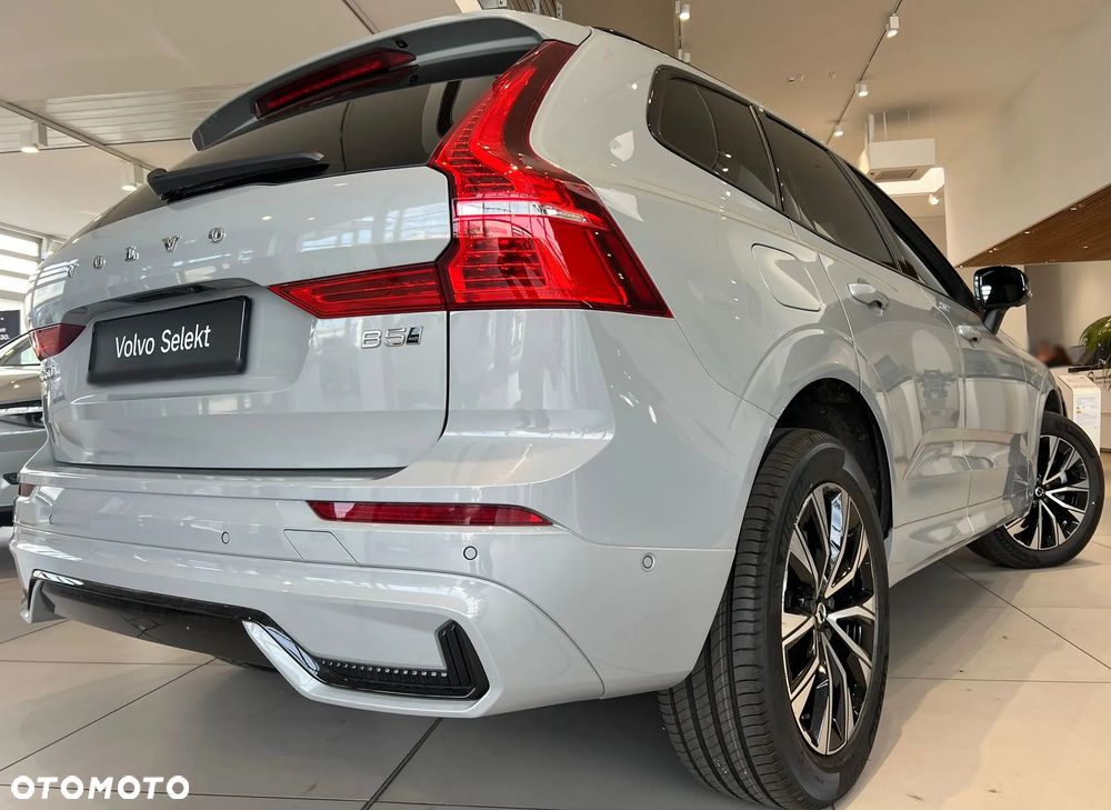 Volvo XC 60 B5 B AWD Geartronic RDesign - 12