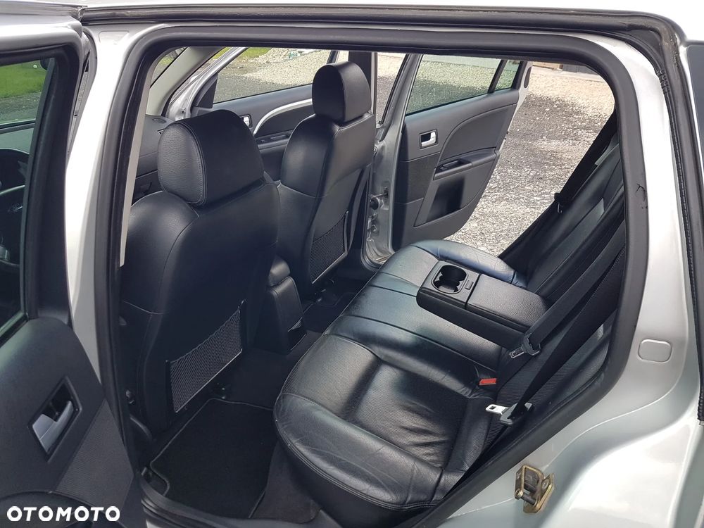Ford Mondeo 3.0 V6 ST 220 - 19