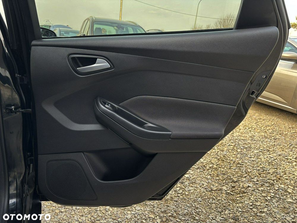 Ford Focus 1.5 EcoBoost STart-Stopp-System TITANIUM - 22