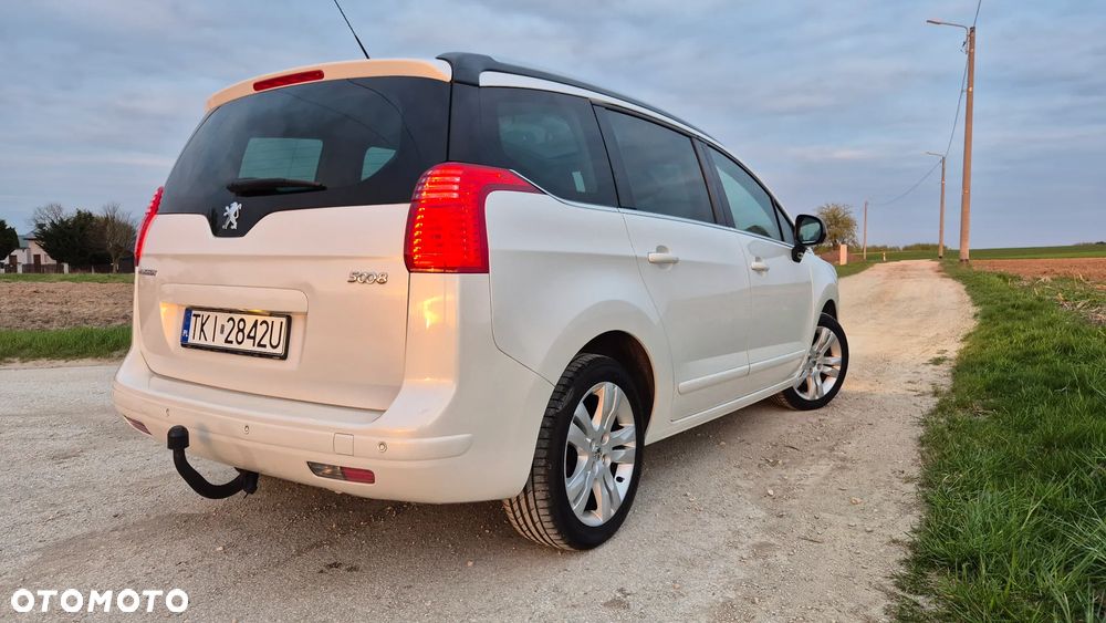 Peugeot 5008 HDI FAP 150 Allure - 11