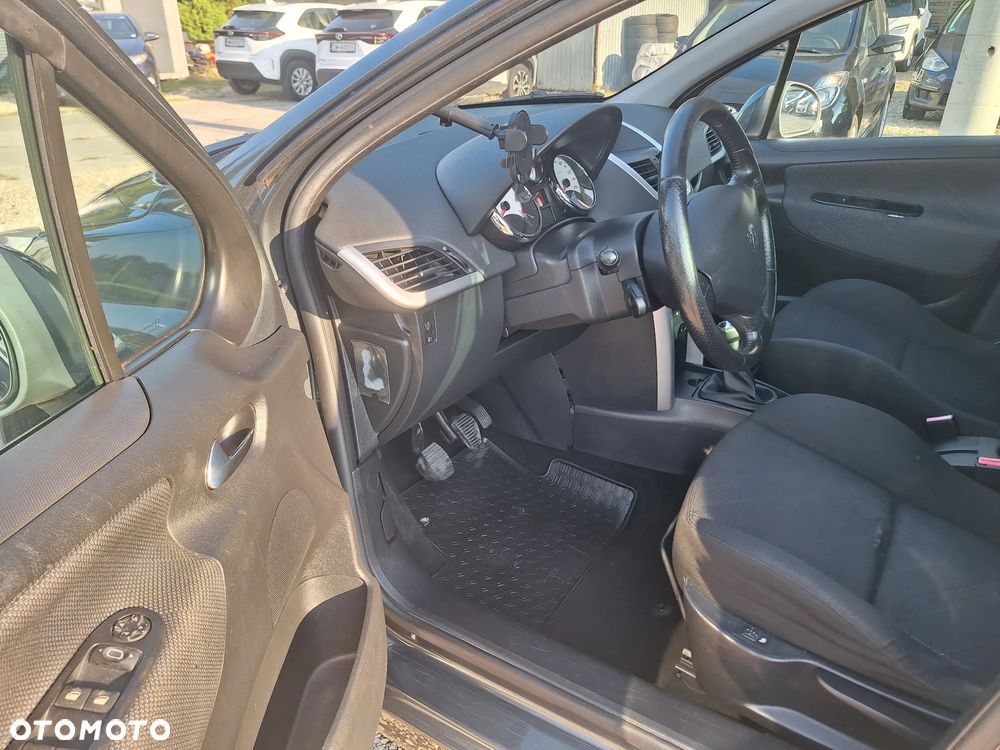 Peugeot 207 Outdoor 1.6 - 7