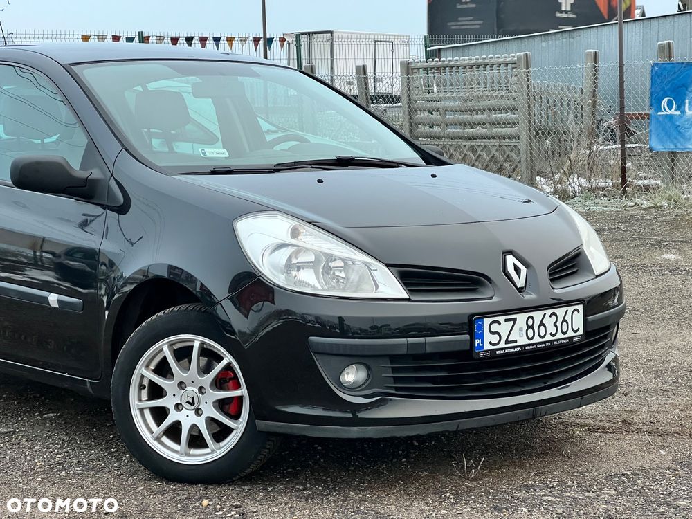 Renault Clio 1.2 16V Expression - 8