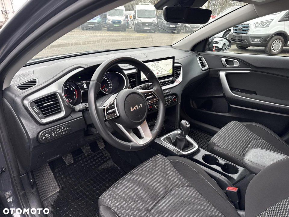 Kia Ceed - 17