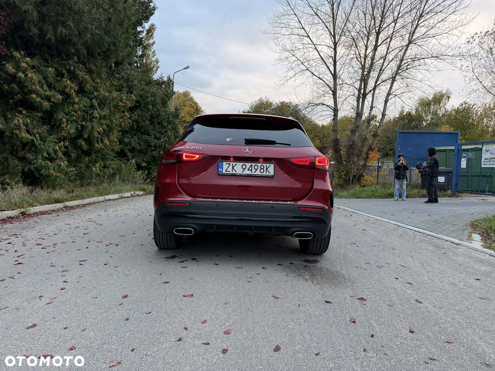 Mercedes-Benz GLA - 6