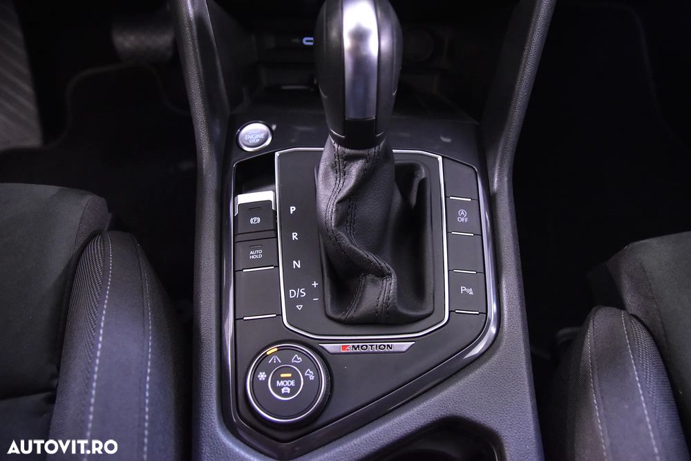 Volkswagen Tiguan - 17