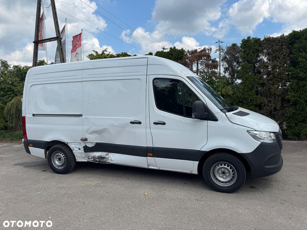Mercedes-Benz SPRINTER - 15