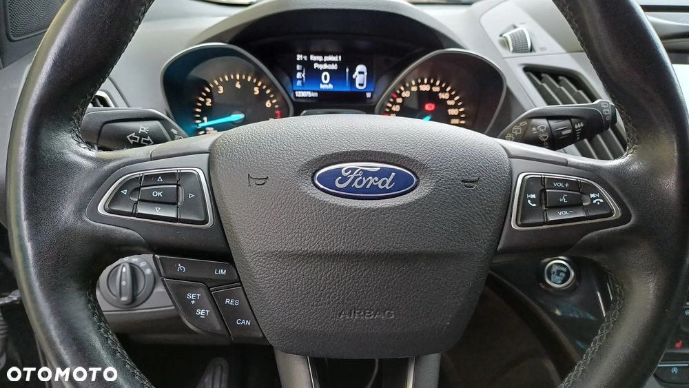 Ford Kuga 1.5 EcoBoost 2x4 Individual - 10