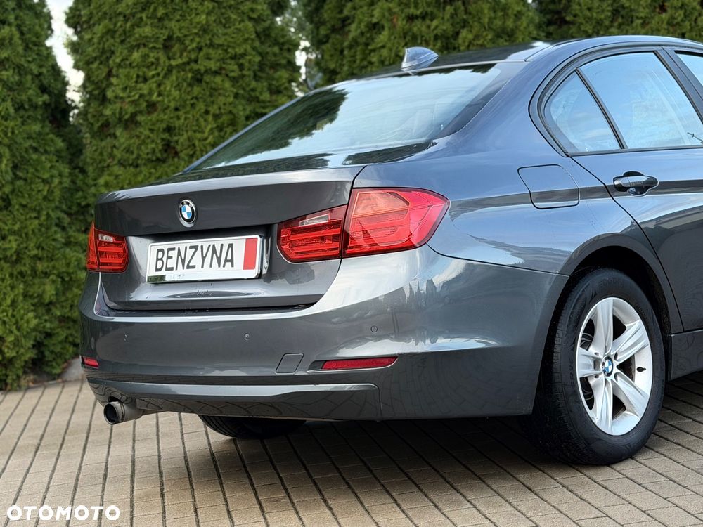 BMW Seria 3 - 24