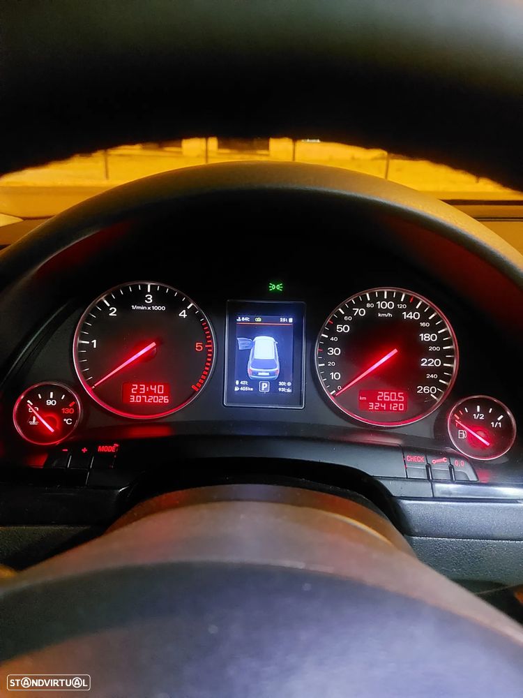 Audi A4 Avant - 8
