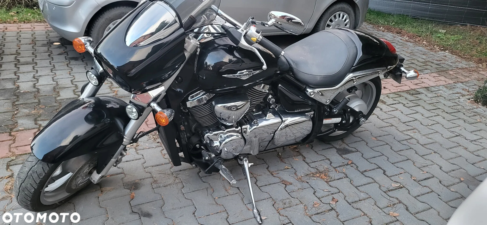 Suzuki Intruder - 2