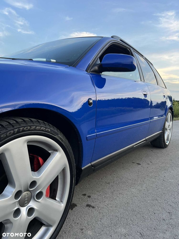 Audi A4 Avant - 4