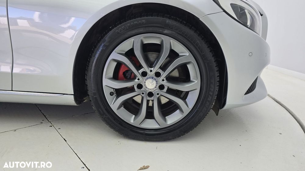 Mercedes-Benz C - 23