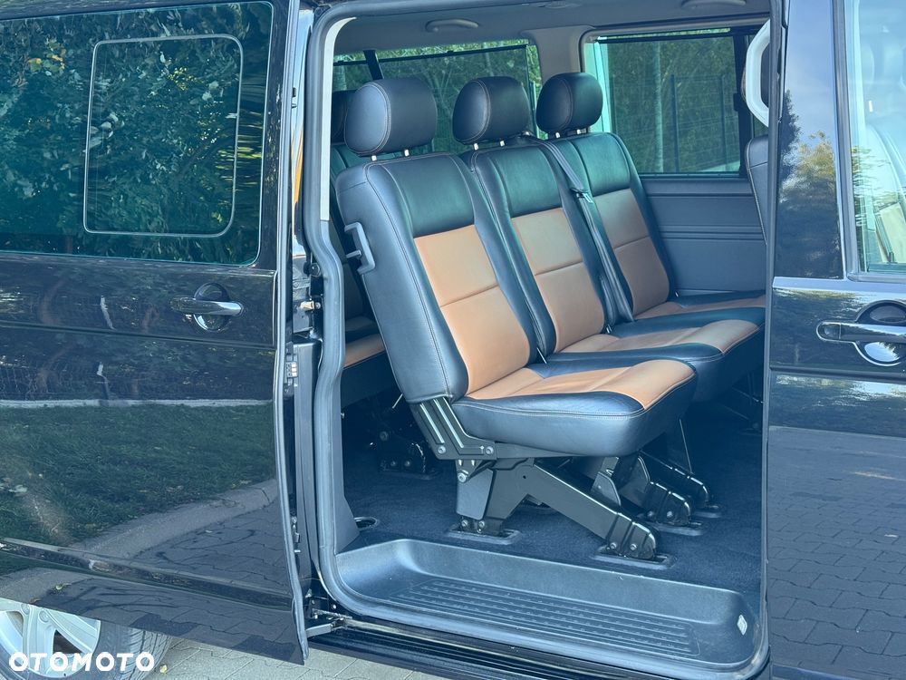 Volkswagen Caravelle - 19