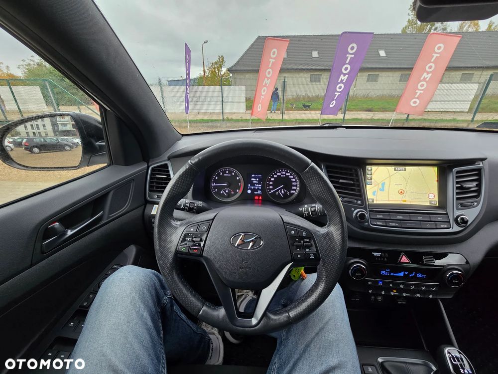Hyundai Tucson 1.6 GDI BlueDrive GO 2WD - 26