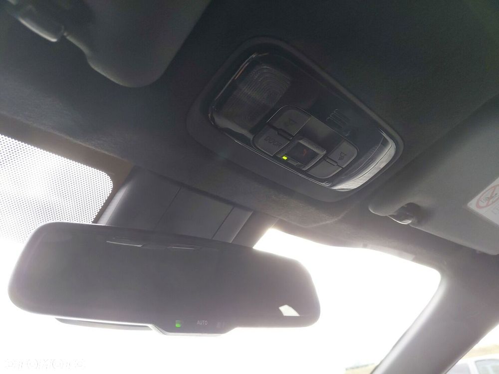 Toyota Yaris Hybrid 1.5 Selection Style - 25
