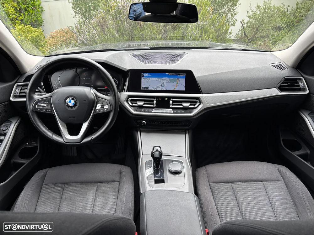BMW 330 - 27