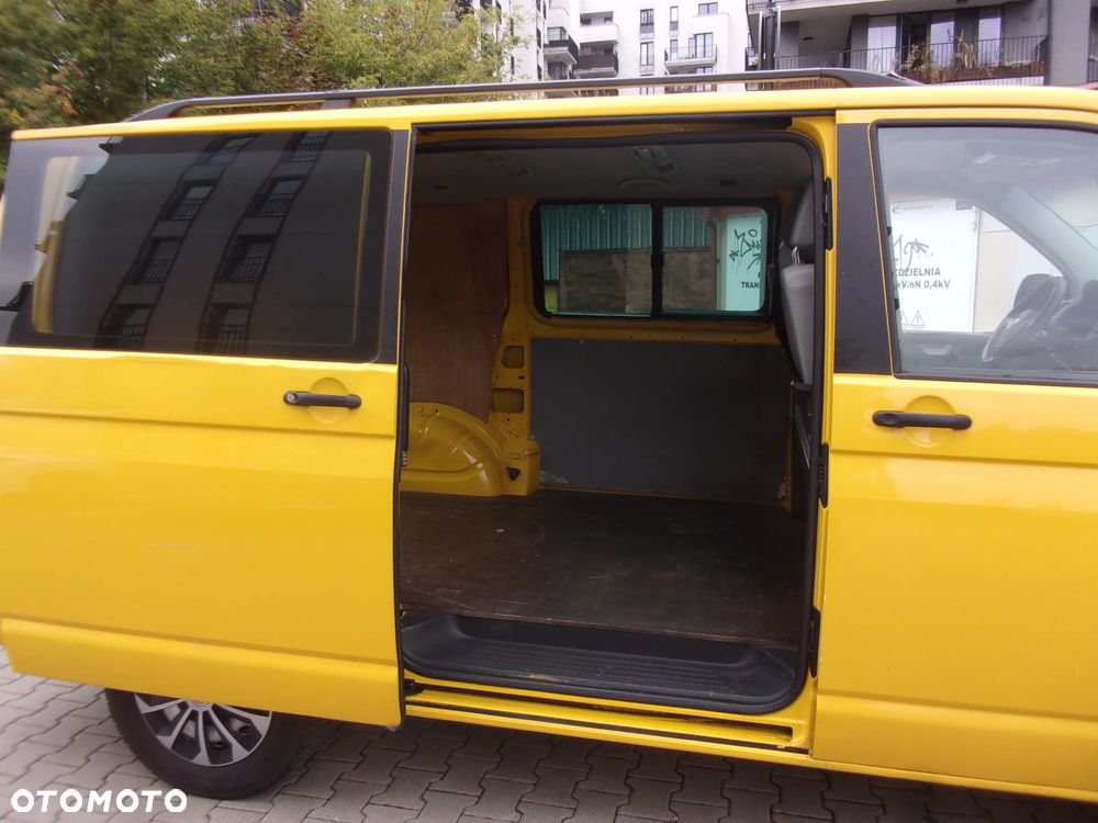 Volkswagen Transporter - 16