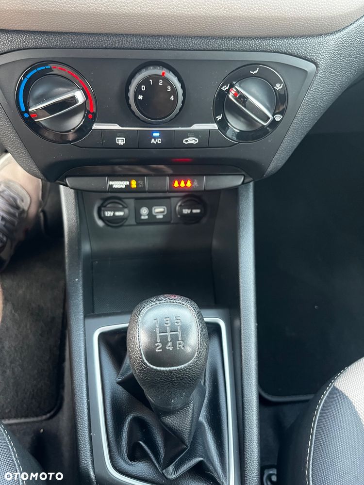 Hyundai i20 1.2 BlueDrive Go - 12