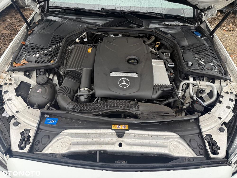 Mercedes-Benz Klasa C 250 9G-TRONIC Exclusive - 17