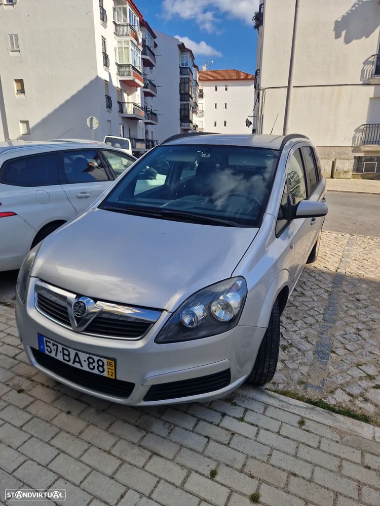 Opel Zafira 1.9 CDTi Cosmo - 2