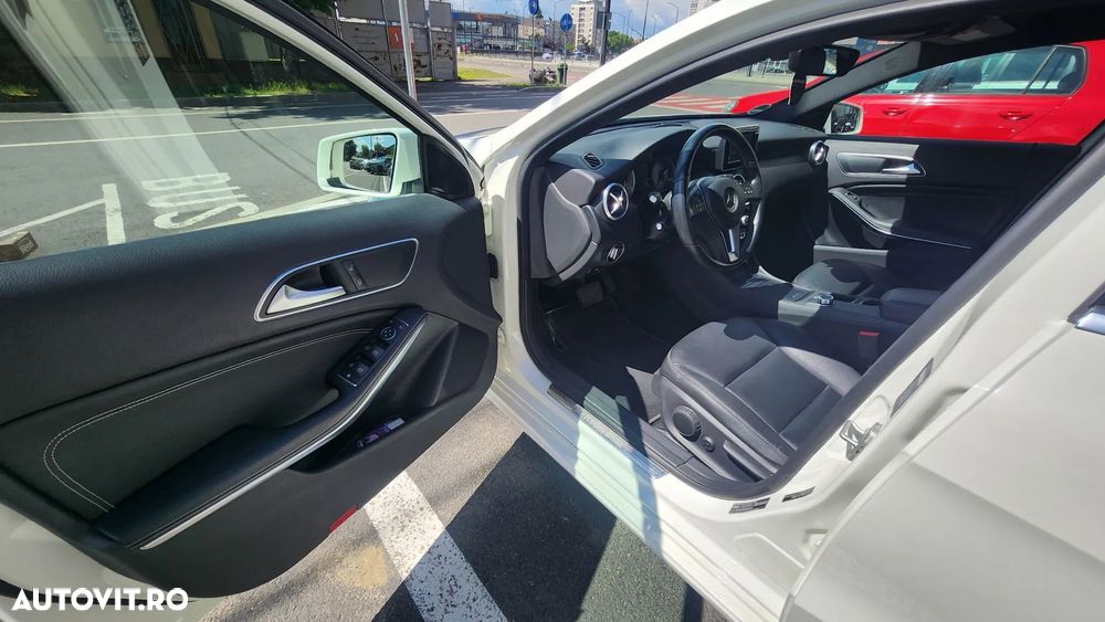 Mercedes-Benz A 220 - 5