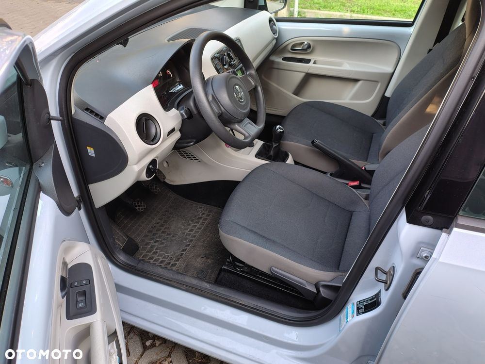 Volkswagen up! - 5