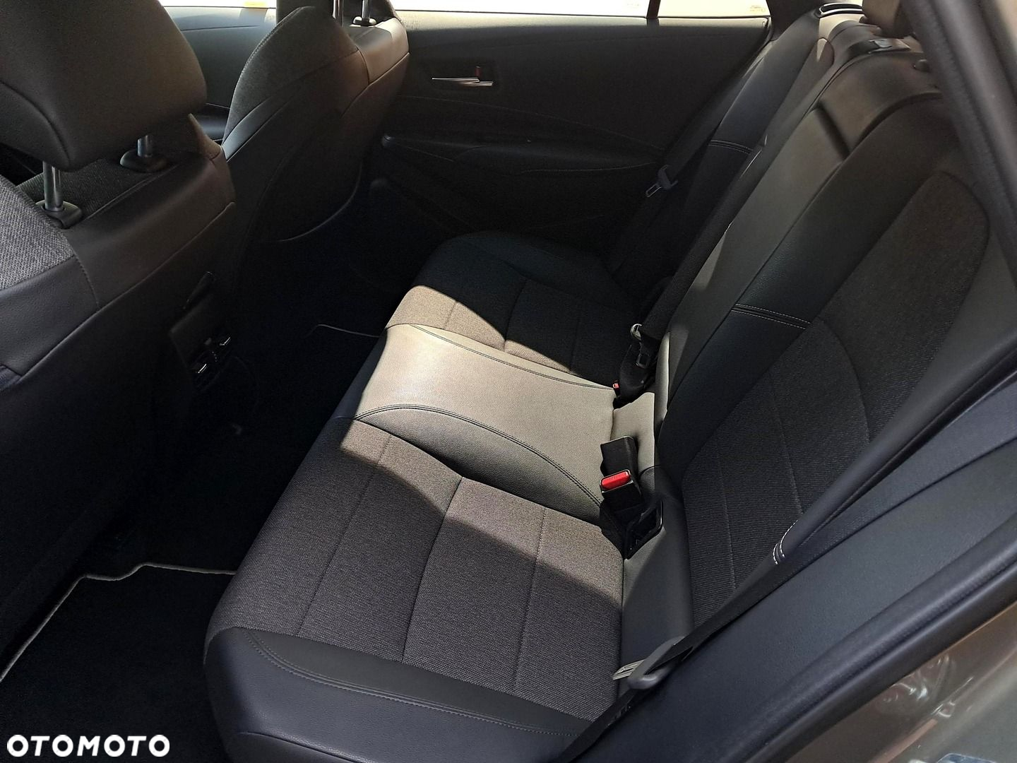 Toyota Corolla - 14