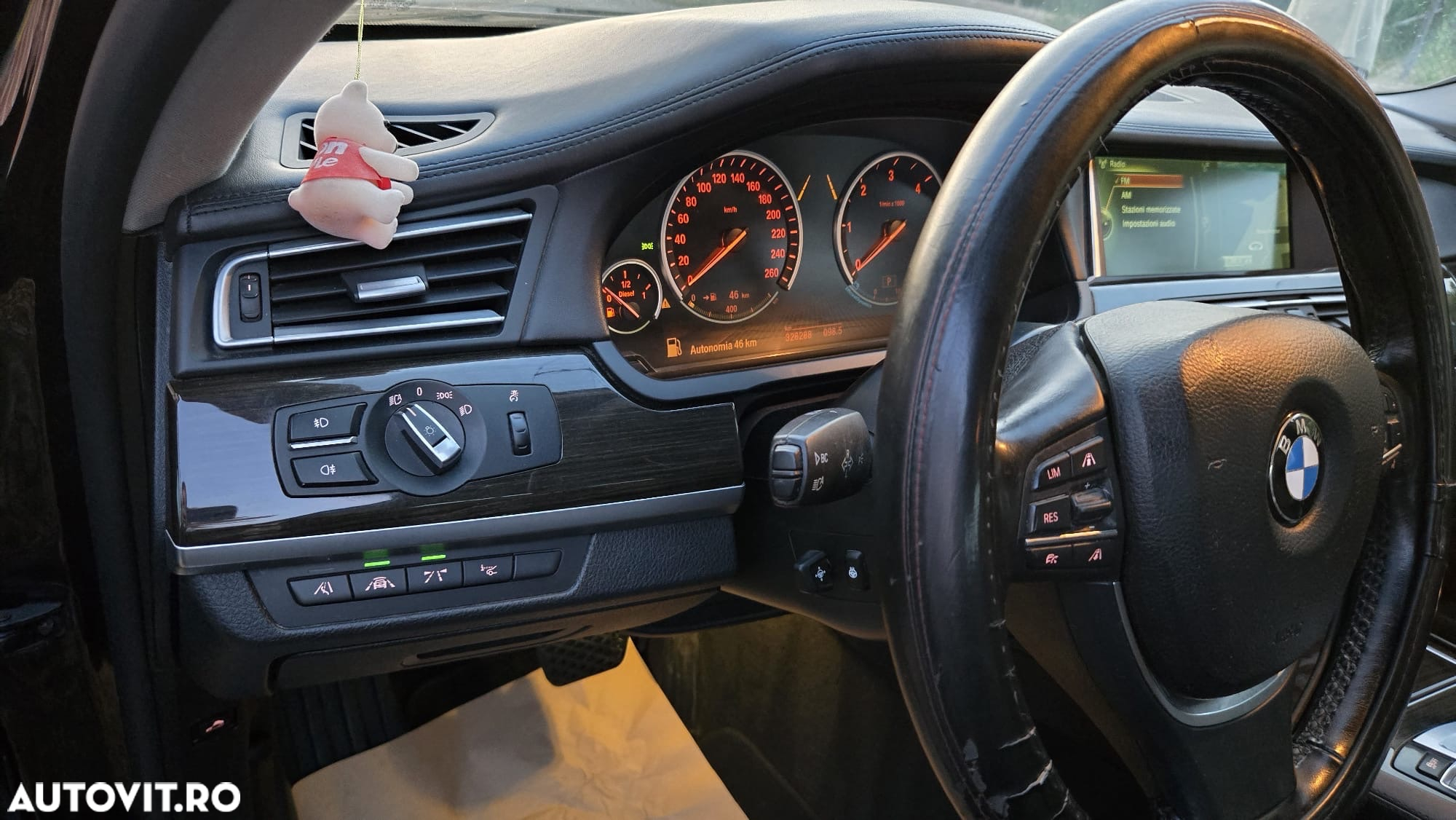 BMW Seria 7 740d - 14