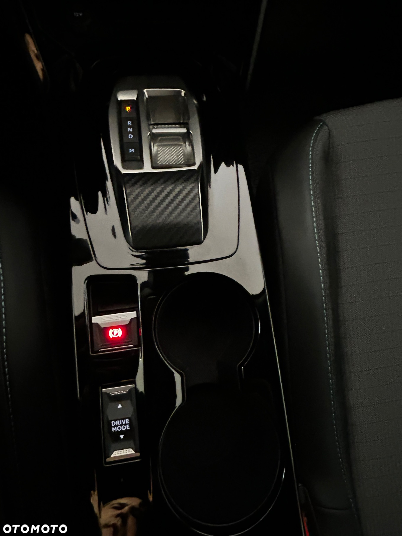 Peugeot 2008 1.2 PureTech Allure S&S EAT8 - 22