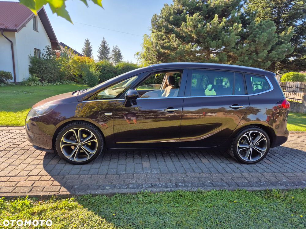 Opel Zafira Tourer 1.4 Turbo Business Edition - 1