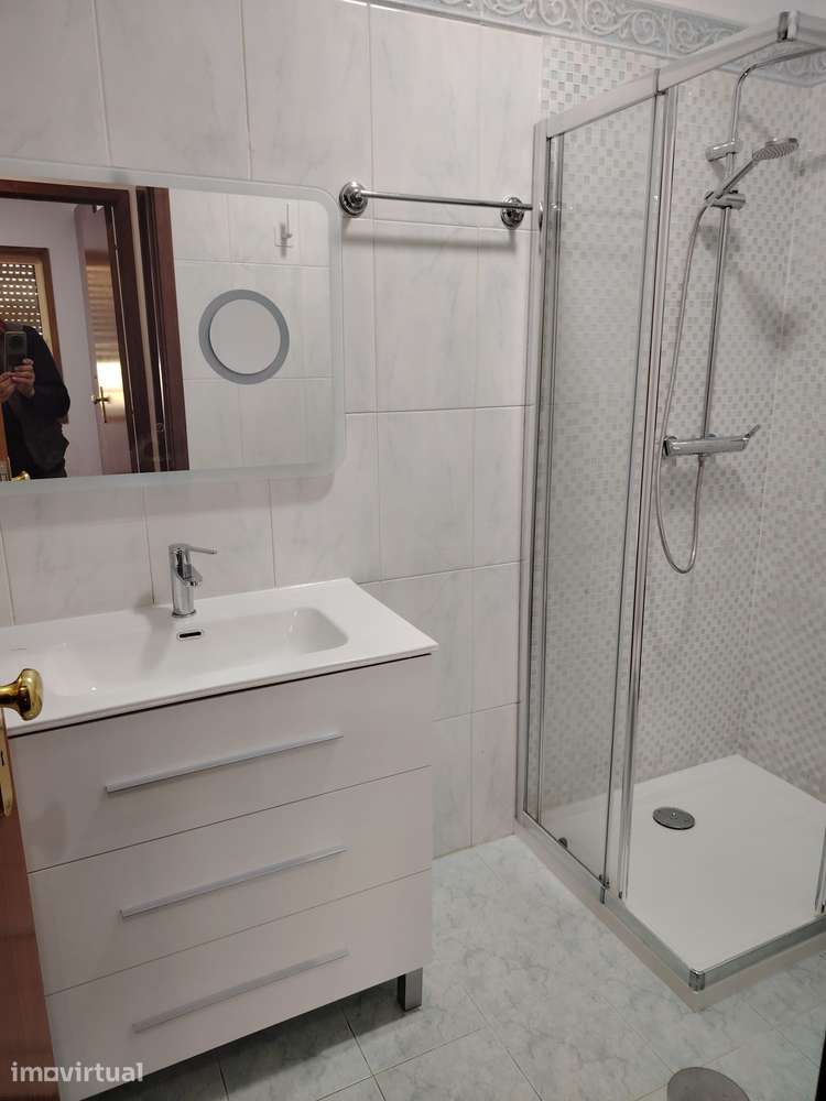 Apartamento, T2, lugar garagem em Canidelo - Grande imagem: 3/16