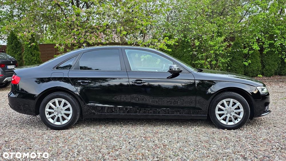 Audi A4 Limousine - 16