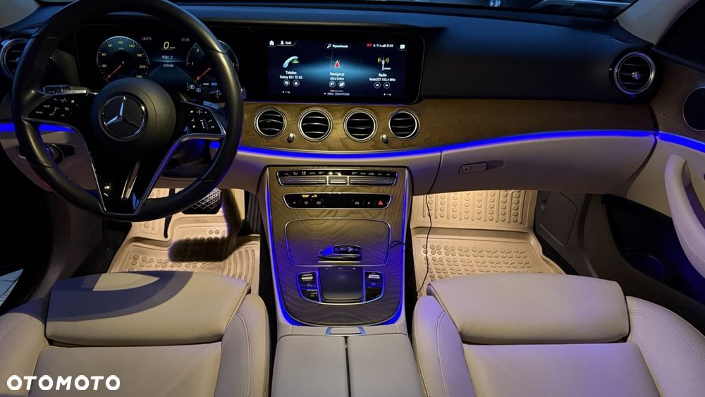 Mercedes-Benz Klasa E 220 d Exclusive - 24