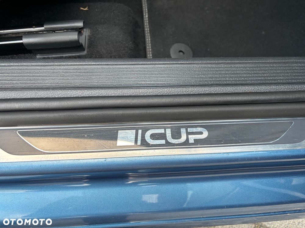 Volkswagen Golf 1.2 TSI BlueMotion Technology Cup - 21