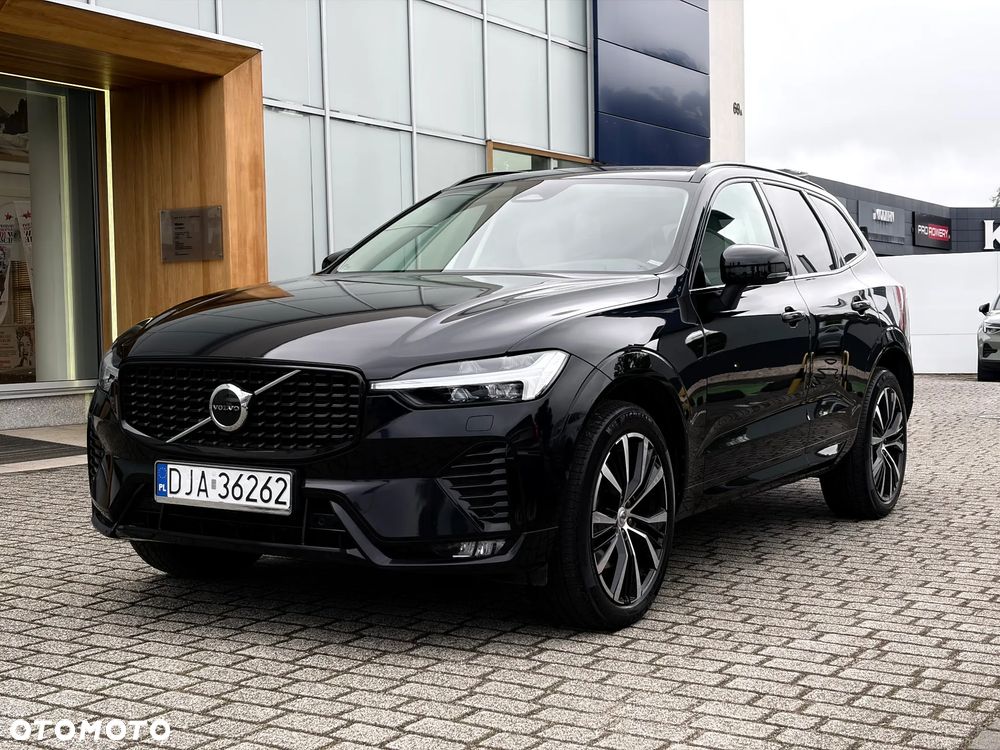 Volvo XC 60 B4 D AWD Plus Dark - 2