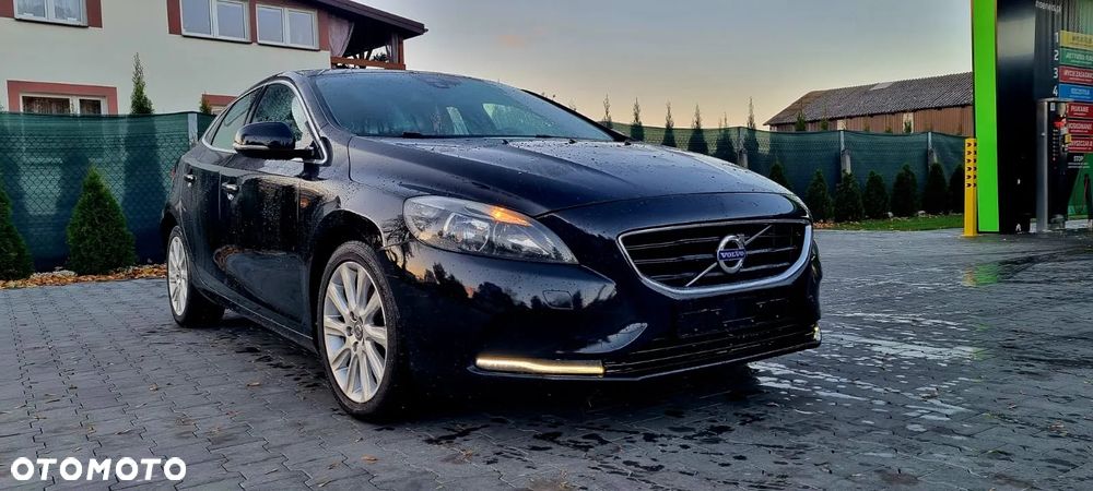 Volvo V40 D2 Summum - 1