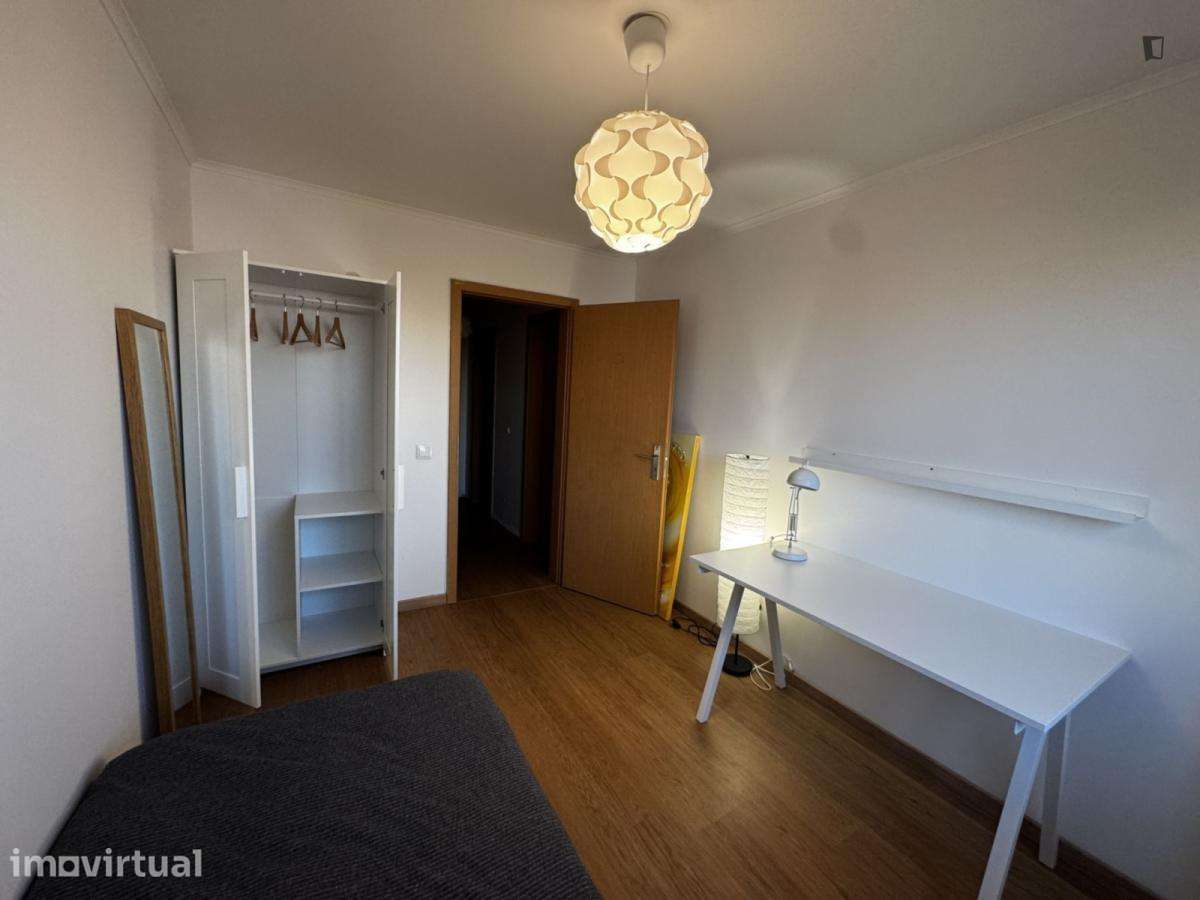 Quarto - localizado em Lisbon - Grande imagem: 5/9
