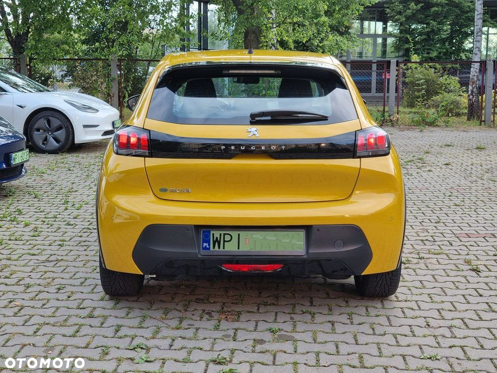 Peugeot 208 - 4