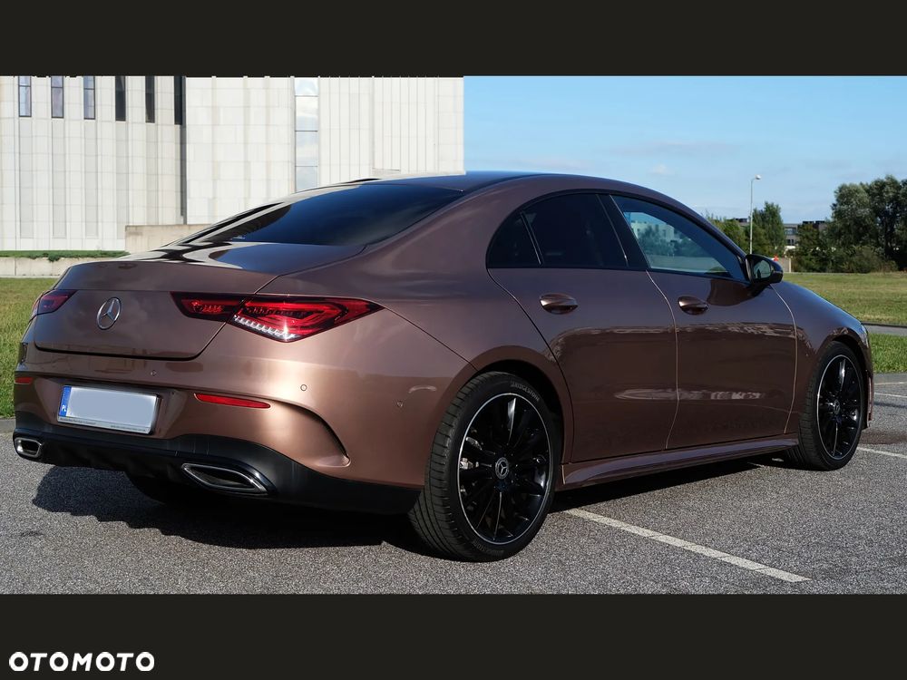 Mercedes-Benz CLA 180 7G-DCT AMG Line - 5