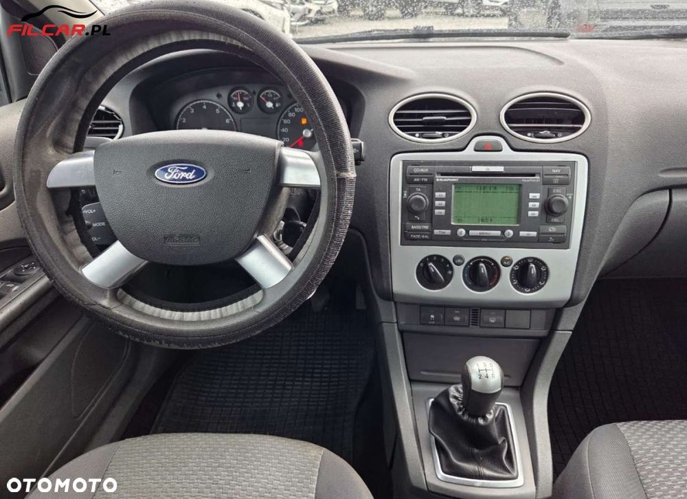 Ford Focus - 8