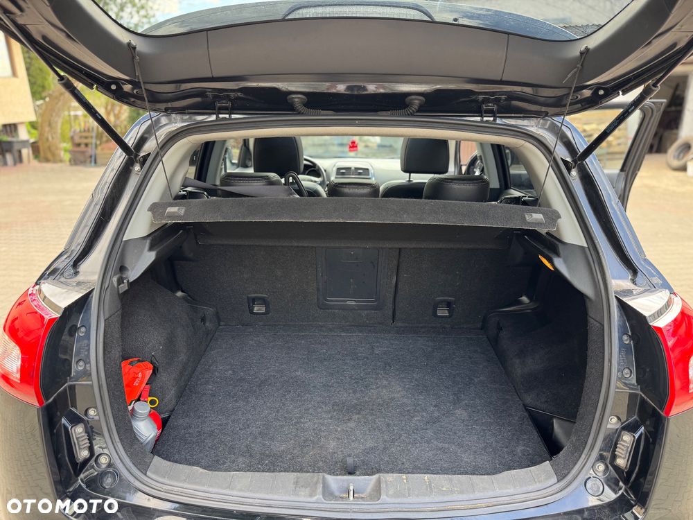 Peugeot 4008 - 15