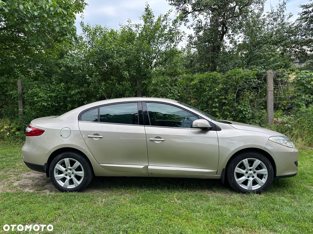 Renault Fluence 2.0 16V Privilege X-Tronic CVT - 2